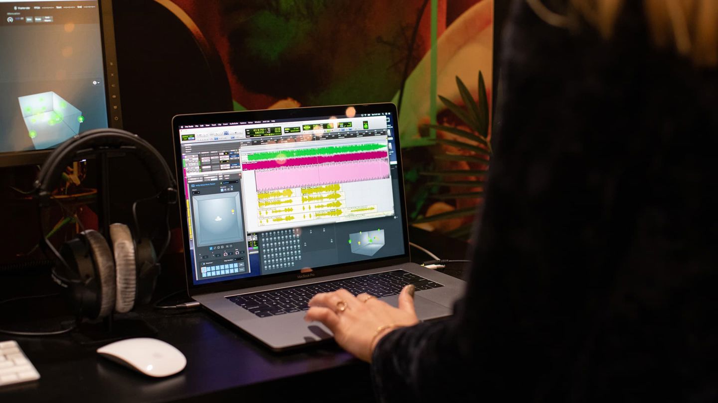 Tout savoir sur le Dolby Atmos Renderer 